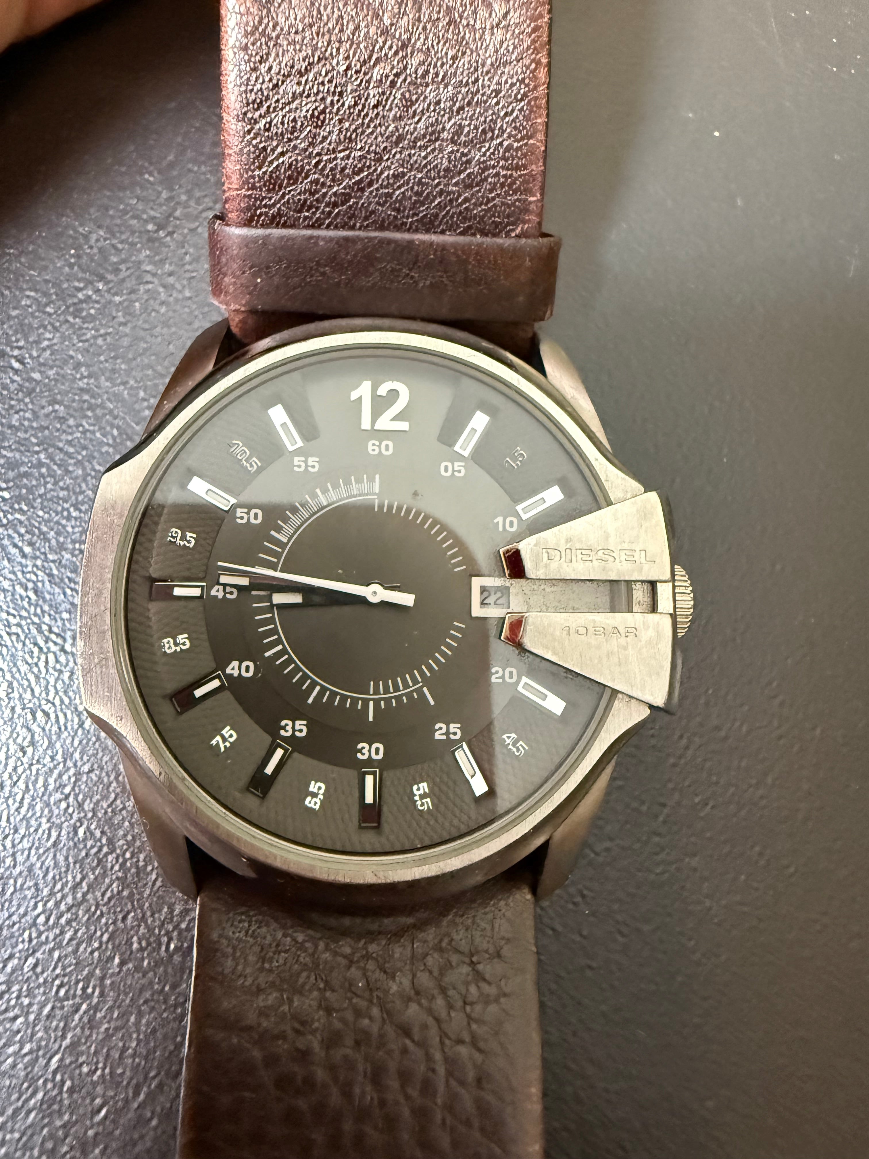 Belle montre diesel homme