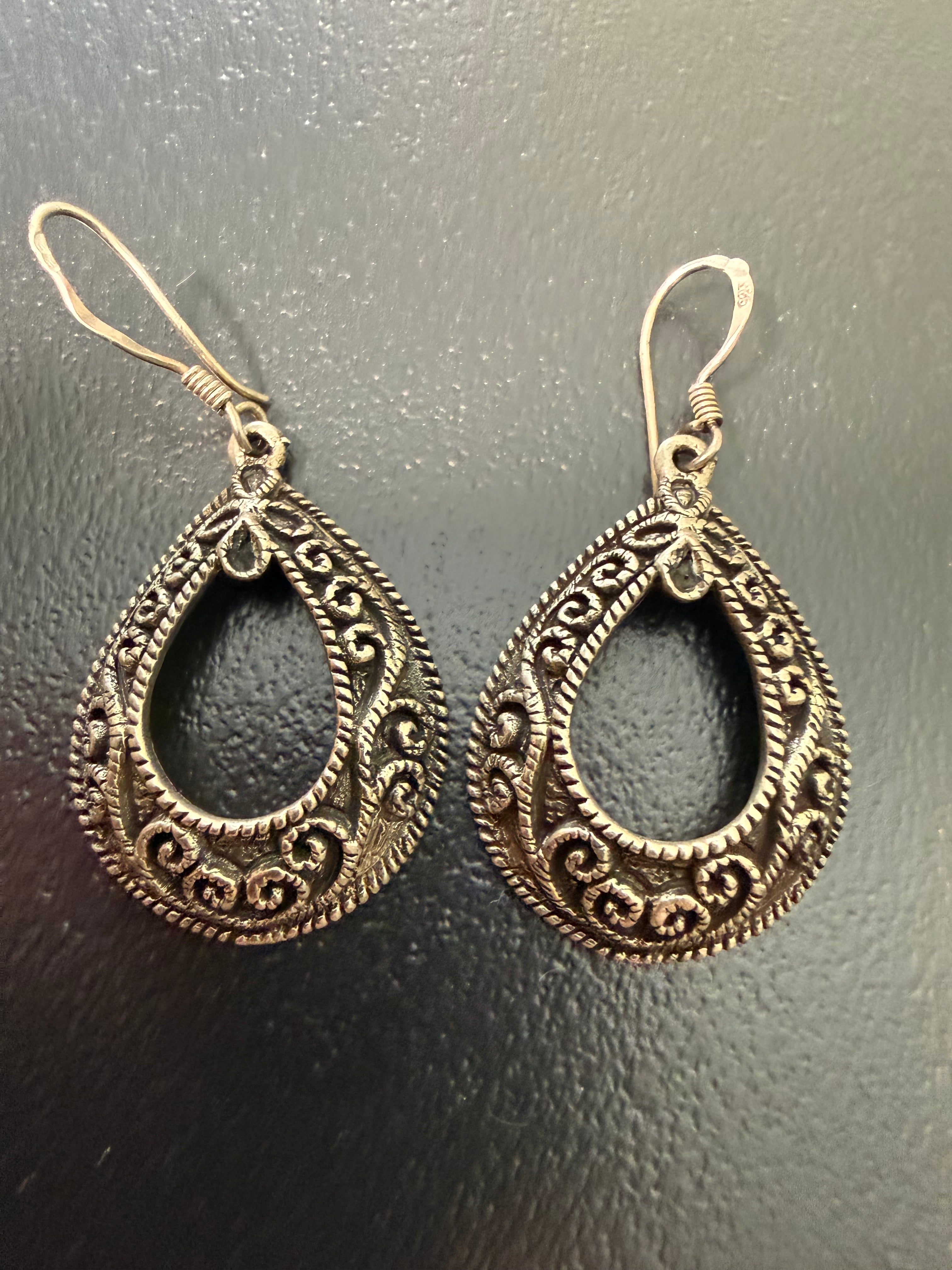 Belles boucles d oreilles en argent 925