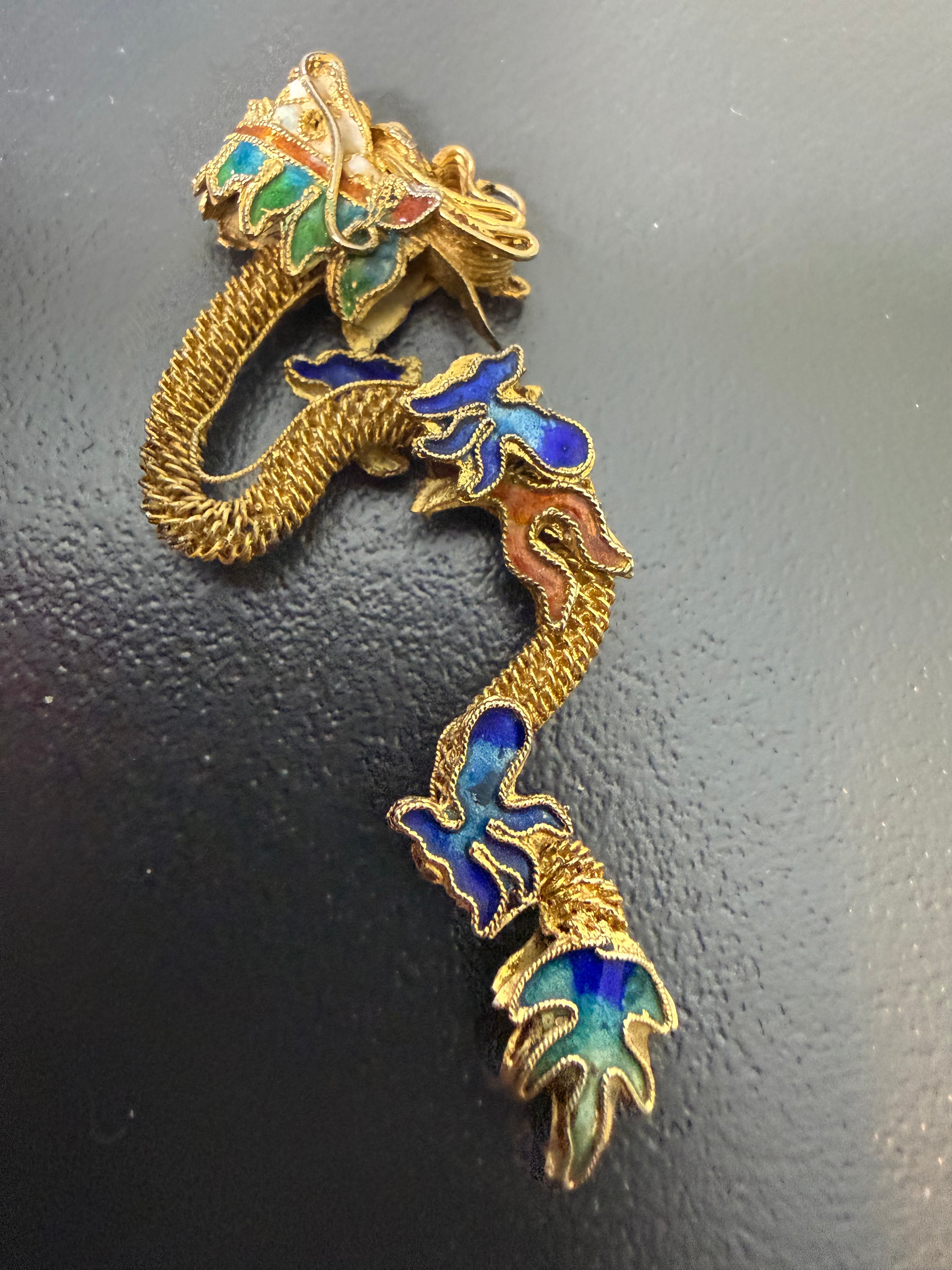 Beau pendentif vintage dragon émaillé