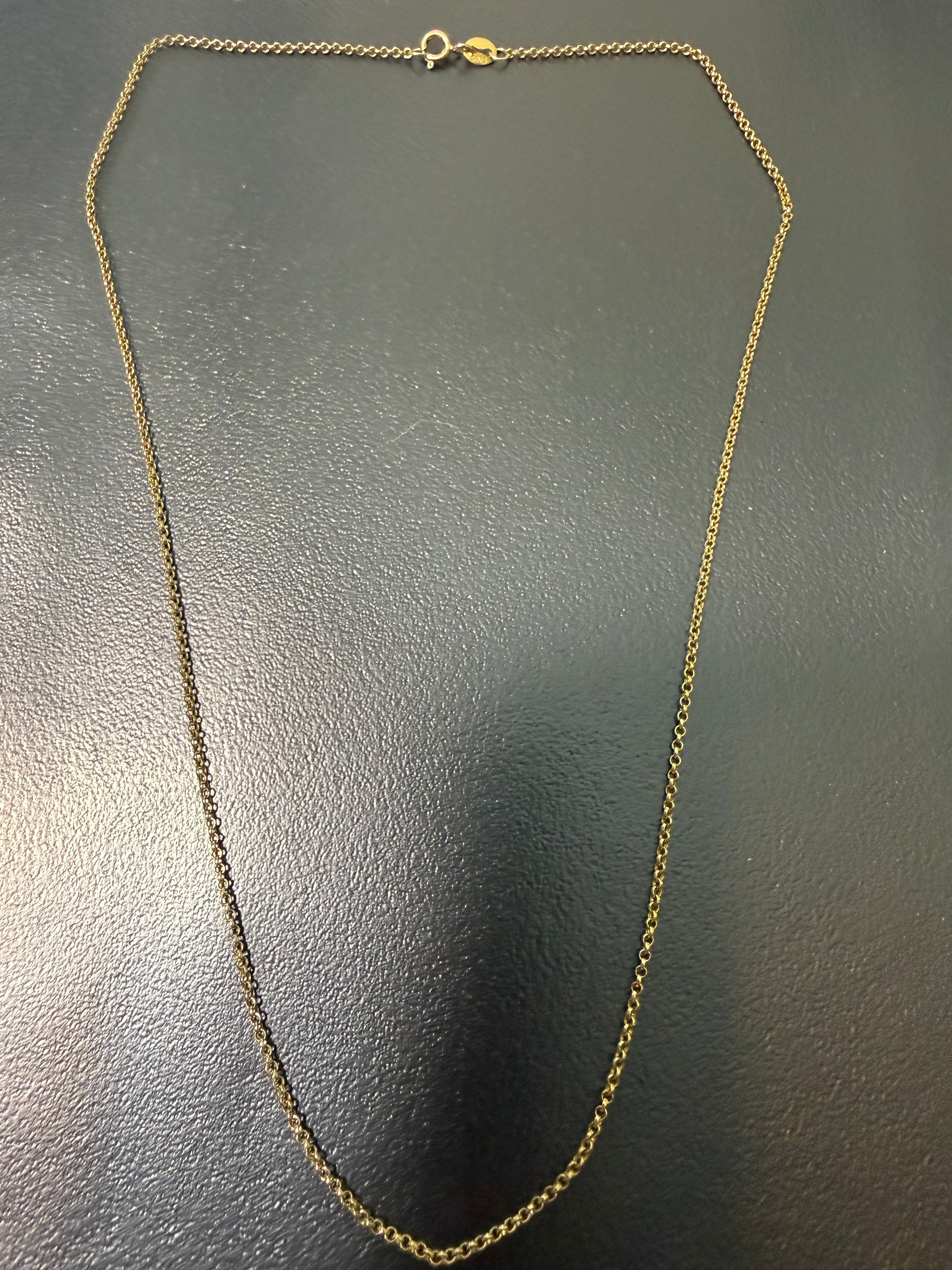 Jolie chaîne fine en vermeil