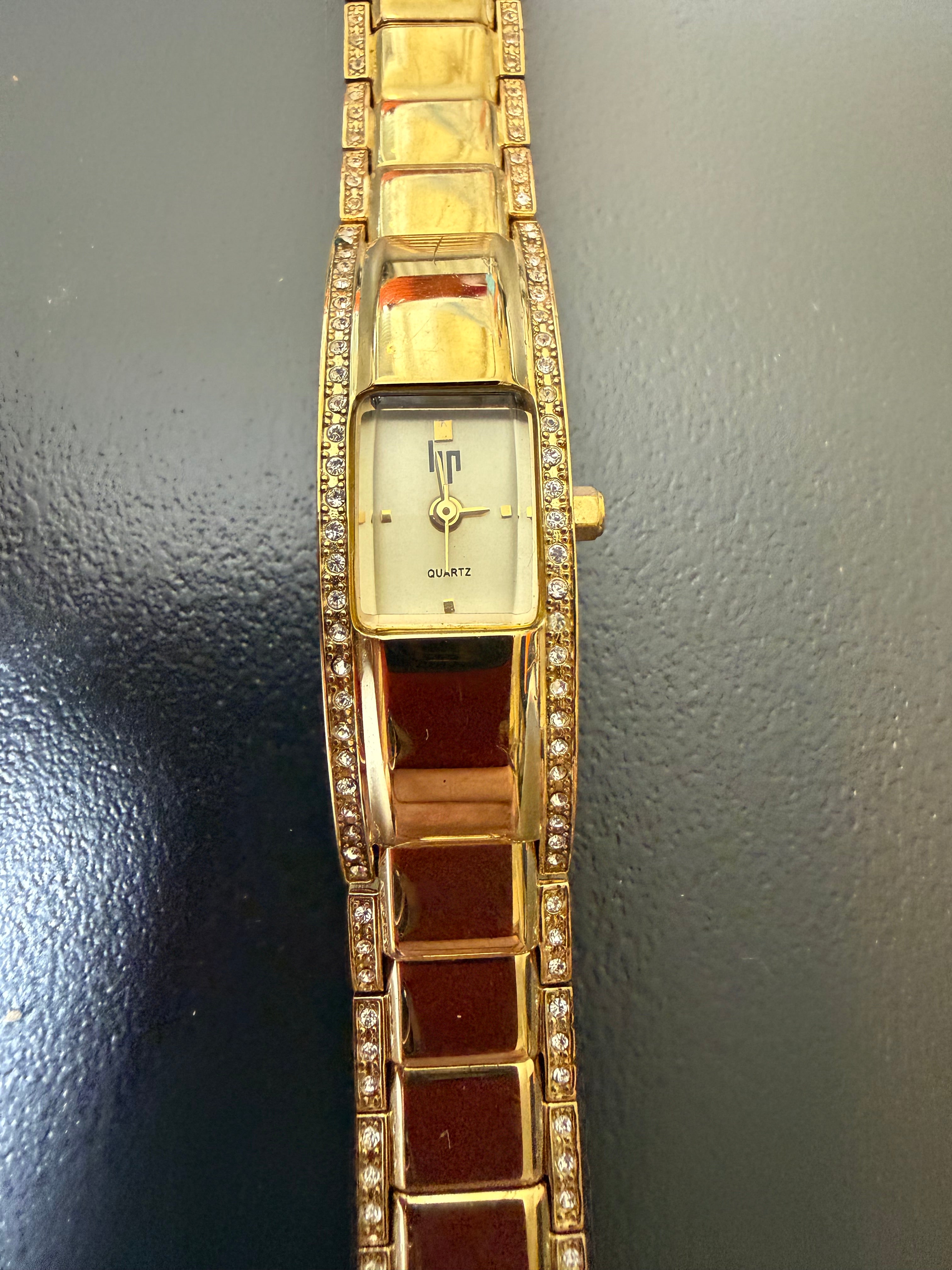 Belle montre lip dame